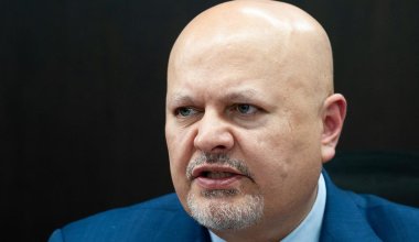 Обвинили в харассменте: главный прокурор МУС Карим Хан отстранен от должности