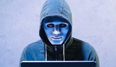 Мошенники перешли на казахский: полиция предупредила о новых схемах обмана