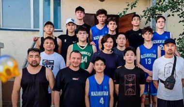 Вместо кроватей - пол: ужасные условия проживания сборной U-16 возмутили казахстанцев