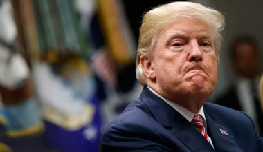Трамп отложил 50% пошлины на товары из ЕС до июля