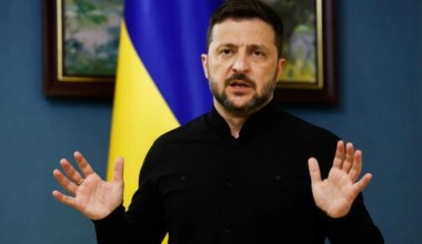 Зеленский заявил, что готов к трехсторонней встрече с Трампом и Путиным