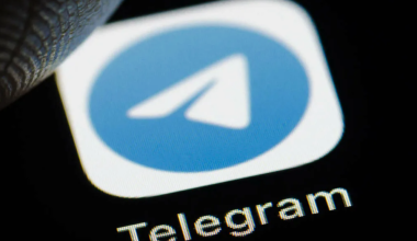 Telegram внедрит ИИ-бота Grok от Илона Маска