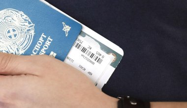 "Проверяют все, кому не лень": уехавшая из Казахстана блогер рассказала об ужасах эмиграции
