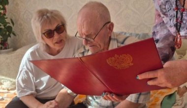 "Выжили в голой степи": ставшие россиянами старики рассказали о тяжёлой жизни в Казахстане