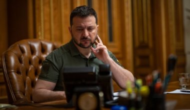Зеленский: Россия показывает средний палец всему миру
