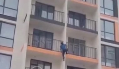Вместо пожарных: героический поступок алматинца восхитил Казнет