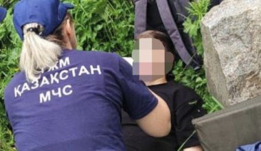 Подросток упал в десятиметровый кювет в Большом Алматинском ущелье