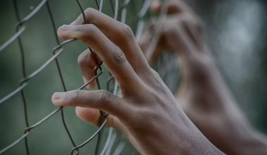 Серия ложных сообщений о бомбах на Ж/Д вокзалах в Казахстане - суд вынес приговор