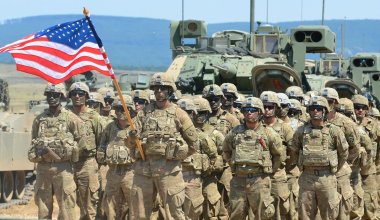 США направляют военных и вооружение на Ближний Восток