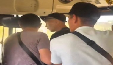 Пассажир напал на водителя автобуса в Семее