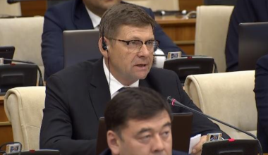 «Город задыхается»: депутат раскритиковал скандальную высотку в Алматы