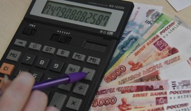 Работающих с Казахстаном россиян продолжает кошмарить налоговая