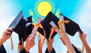 Казахстанцы все меньше прислушиваются к родителям при выборе профессии