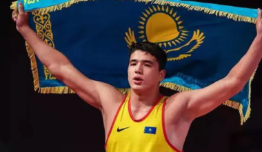 18-летний борец из Казахстана вышел в финал ЧМ