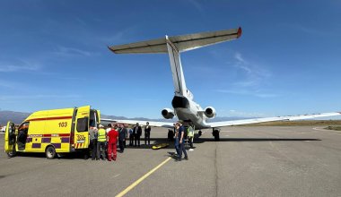 Спецборт с пострадавшими в ДТП детьми вылетел в Астану