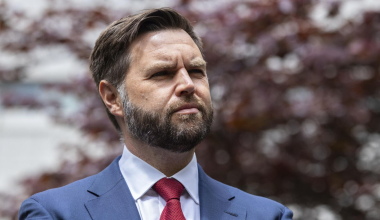 Вице-президента США освистали на встрече с бойцами Нацгвардии