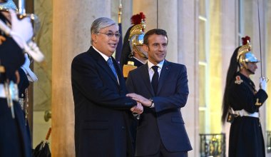 Президент Франции позвонил Токаеву: в Акорде раскрыли подробности