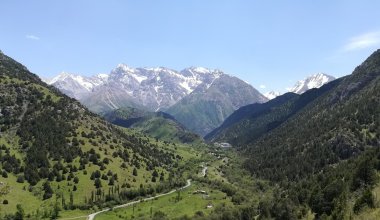 Один турист погиб, второй выжил лишь чудом в горах Туркестанской области