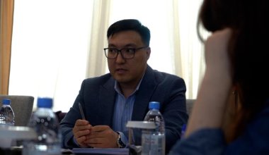 Казахстанскому адвокату угрожают похищением из России