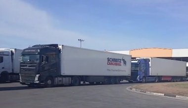 Пробки на границе: Россия указала на проблемы с казахстанской стороны
