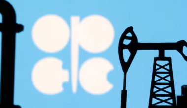 ОПЕК+ рискует еще сильнее отстать от цели по добыче нефти