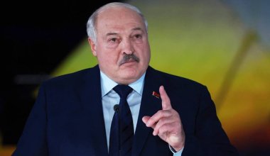 «Мне есть что сказать»: Лукашенко хочет встретиться с Зеленским