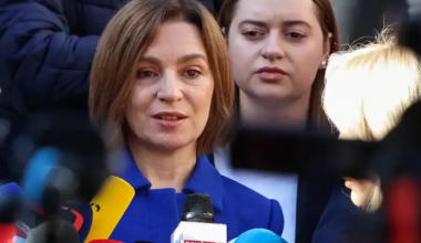 Санду призвала молдаван голосовать за европейский курс