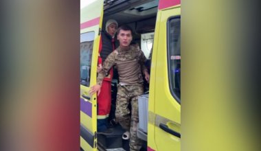 Пьяный водитель в Атырау выдал себя за полицейского и устроил дебош в "скорой"