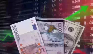 Cколько стоят доллар, евро и рубль в обменниках Казахстана