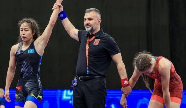 ЧМ по женской борьбе: Токаев поздравил Шугылу Омирбек