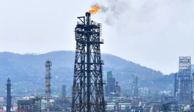 Крупнейший нефтяной концерн Индии вновь закупает нефть у России