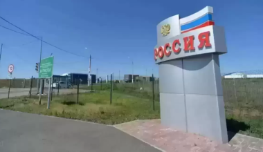 Казахстанских перевозчиков наказали в России, несмотря на указ Путина