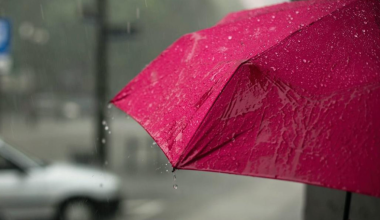 Почти по всему Казахстану объявили штормовое предупреждение