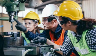 Власти Казахстана упрекнули за отношение к рабочим профессиям