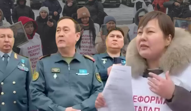 «Рожала сына не для того, чтобы он погиб в армии»: требования матерей и детали митинга в Астане