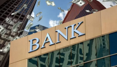 Банки расскажут налоговой обо всех платежах казахстанцев в иностранных онлайн-магазинах