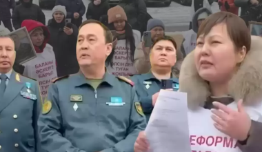 Митинг матерей погибших солдат: законность призыва на службу проверят в Казахстане