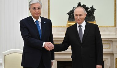 «Нет ни одной сферы, где бы мы ни соприкасались»: о чем говорили Токаев и Путин на неформальной встрече