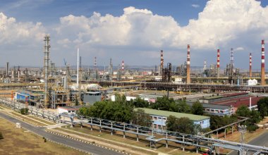 Покупающий казахстанскую нефть НПЗ в Болгарии — на грани закрытия