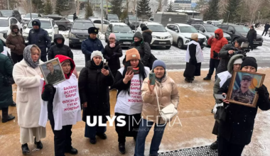 Вице-министр обороны Казахстана ушел от ответа о матерях погибших солдат