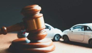 Выяснилось, как элитные Porsche и Mercedes перевозили из Казахстана в Россию