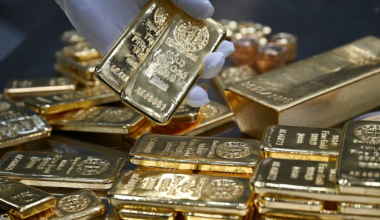 Цены на золото подскочили до максимума за две недели: названы причины