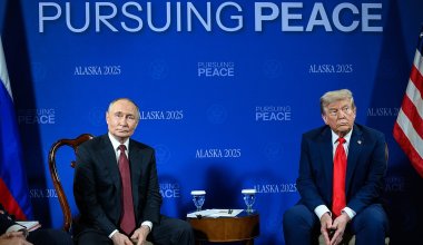 СМИ: Трамп признает права России на оккупированную часть Украины