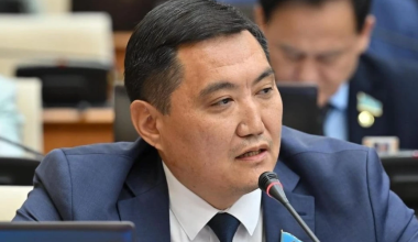 Базарбек резко раскритиковал Кабмин: «Ответов нет, одни проблемы»