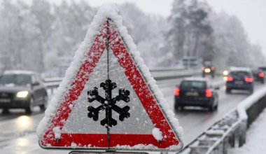 В трех областях Казахстана ограничено движение на трассах из-за непогоды