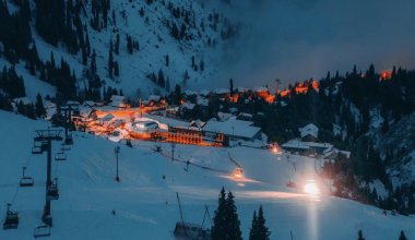 На Шымбулаке запустили ночные катания