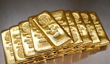 Золото растет в цене, серебро идет к рекорду: что влияет на цены драгметаллов