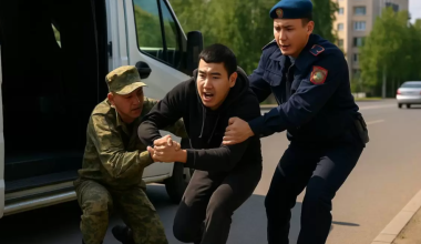 «Не пришёл за 10 дней — приведёт полиция»: вице-министр обороны о задержании в ТЦ «Аружан»