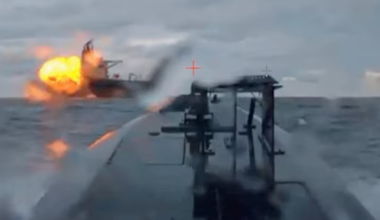 Украина атаковала судно «теневого флота» России в Черном море