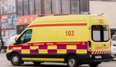 Более 50 человек отравились угарным газом в поезде в Алматы